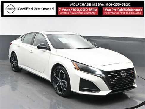 Certified 2023 Nissan Altima 2.5 SR w/ SR Premium Package image 8