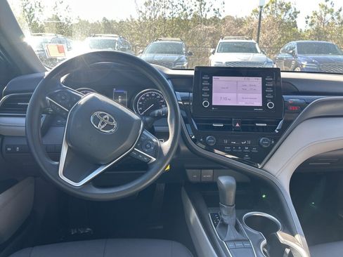 Used 2023 Toyota Camry LE image 8