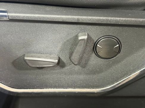 Used 2024 Ford F150 Lariat AWD/4WD image 20