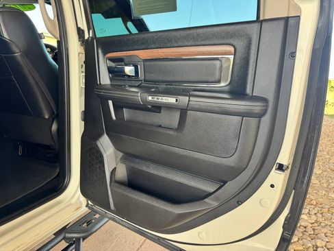 Used 2018 RAM 2500 Laramie w/ Sport Appearance Group AWD/4WD image 26