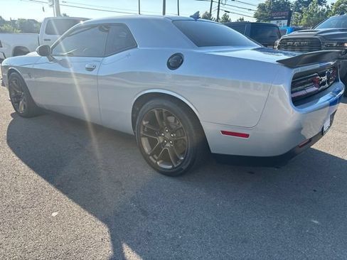Used 2023 Dodge Challenger SRT Hellcat RWD image 8