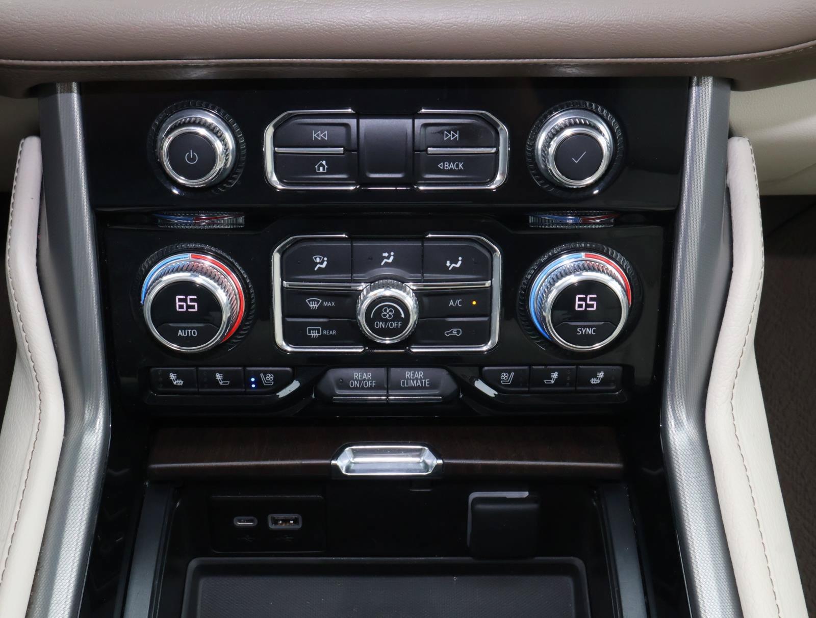 Used 2023 GMC Yukon Denali w/ Max Trailering Package RWD image 28