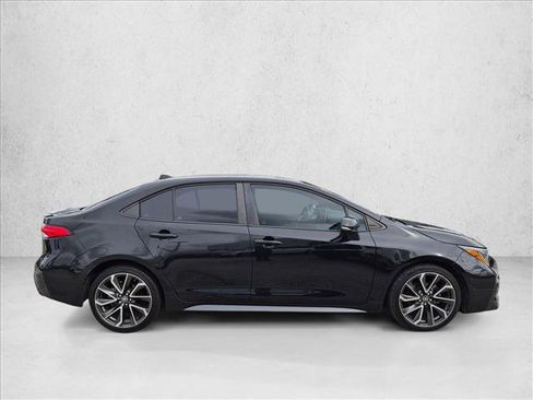 Used 2020 Toyota Corolla SE FWD image 4
