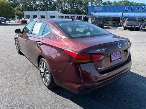 Used 2023 Nissan Altima 2.5 SV FWD image 5