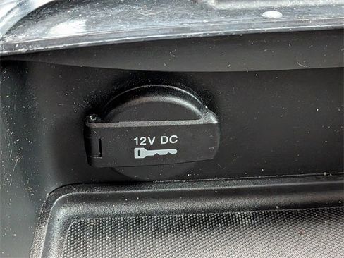 Used 2018 Dodge Grand Caravan GT image 29