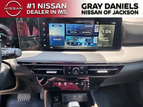 New 2025 Nissan Kicks SR AWD/4WD image 3