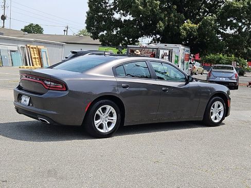 Used 2023 Dodge Charger SXT RWD image 7