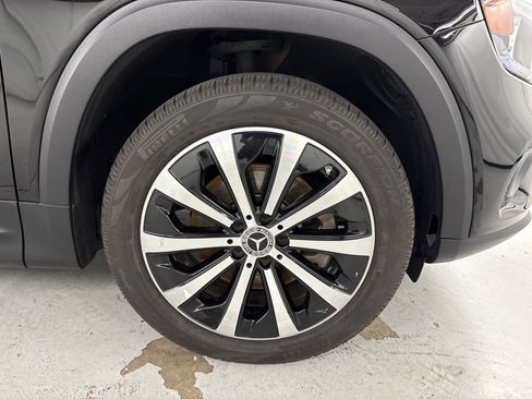 Used 2022 Mercedes-Benz GLB 250 image 13