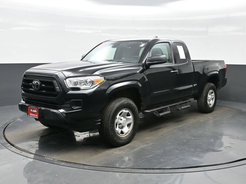 Used 2021 Toyota Tacoma SR image 2