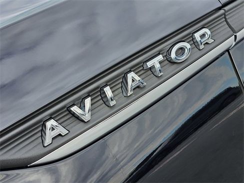 Used 2023 Lincoln Aviator 2WD w/ Premium Package image 12