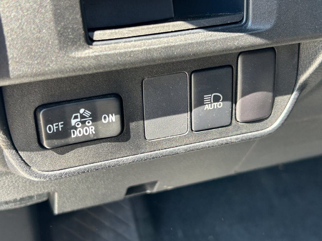 Used 2019 Toyota Tacoma SR5 RWD image 23