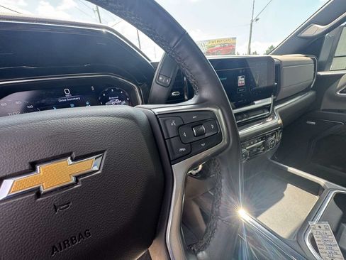 Used 2024 Chevrolet Silverado 3500 LTZ w/ LTZ Plus Package AWD/4WD image 15