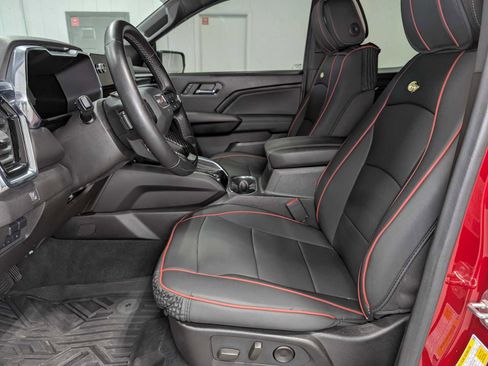 Used 2024 GMC Canyon Elevation w/ Convenience Package image 5