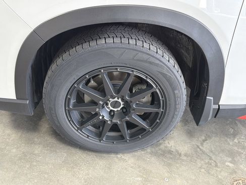 Used 2021 Subaru Forester Sport image 9