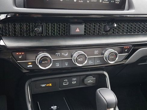 Used 2025 Honda CR-V EX-L image 17