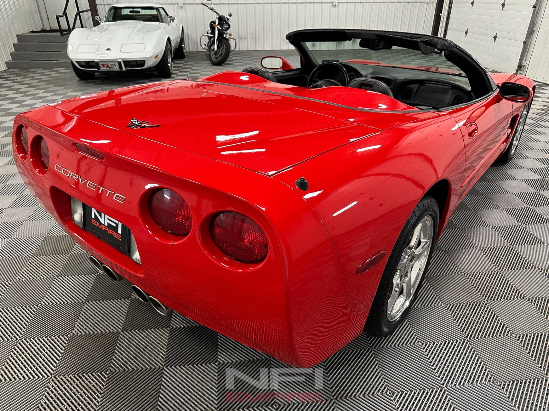 Used 2002 Chevrolet Corvette Coupe w/ Preferred Equipment Group2 RWD image 14