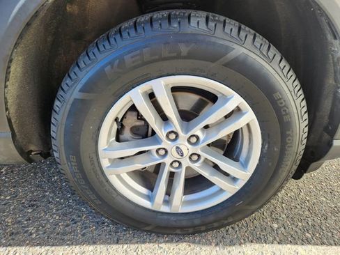 Certified 2023 Ford Explorer XLT image 20