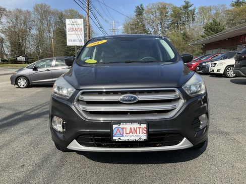 Used 2017 Ford Escape SE AWD/4WD image 2