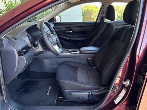 Used 2025 Nissan Sentra SV FWD image 25