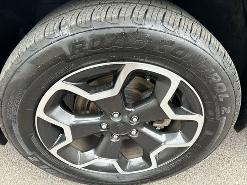 Used 2015 Subaru Crosstrek 2.0i Limited AWD/4WD image 4