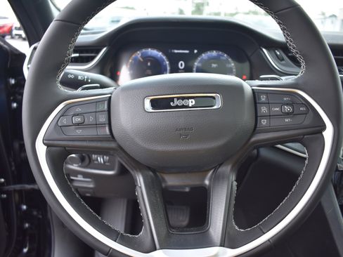 New 2026 Jeep Grand Cherokee Laredo X image 13