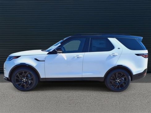 Used 2025 Land Rover Discovery Dynamic SE AWD/4WD image 2