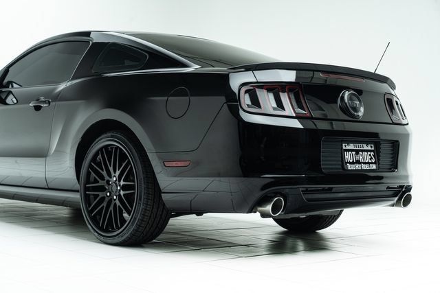 Used 2013 Ford Mustang GT RWD image 19
