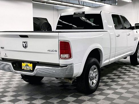 Used 2016 RAM 3500 Laramie image 11