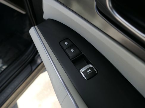 Used 2023 Kia Sorento EX image 30