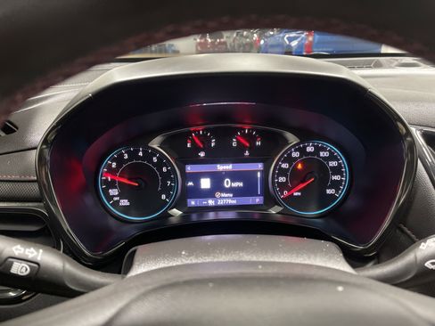 Used 2023 Chevrolet Equinox RS image 31