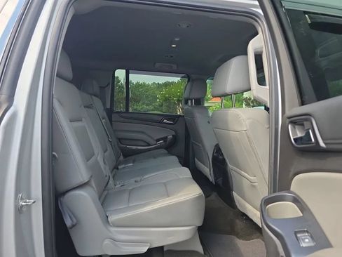 Used 2017 Chevrolet Suburban LT AWD/4WD image 46