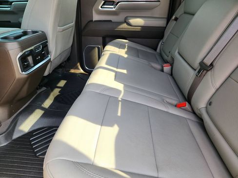 Used 2024 Chevrolet Silverado 1500 LTZ w/ Technology Package AWD/4WD image 29