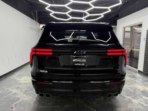 Used 2024 Chevrolet Traverse RS image 4