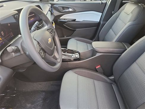 New 2026 Chevrolet Trax LT image 22
