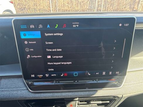 Used 2025 Volkswagen Tiguan S image 23