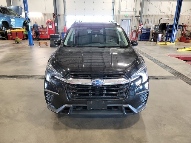 Used 2024 Subaru Ascent Limited w/ Technology Package AWD/4WD image 2