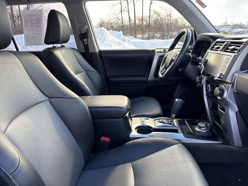 Used 2021 Toyota 4Runner SR5 Premium w/ Moonroof Package image 28