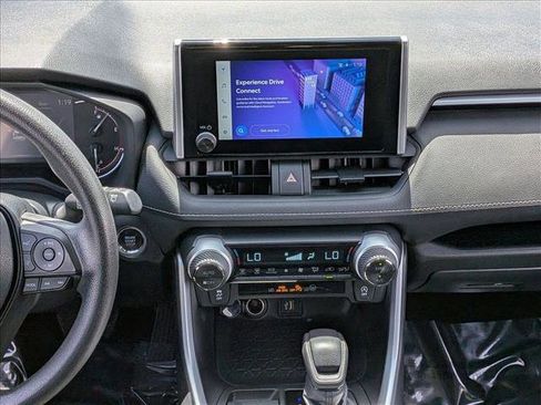 Used 2024 Toyota RAV4 XLE FWD image 12