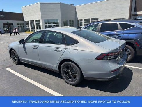 Used 2025 Honda Accord SE image 2