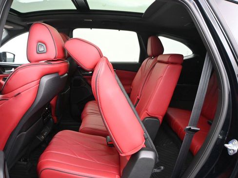 Certified 2026 Acura MDX Type S AWD/4WD image 9
