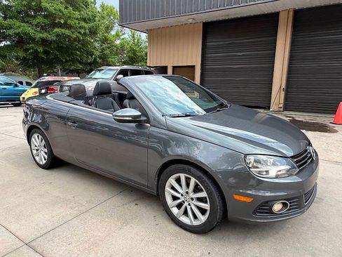 Used 2012 Volkswagen Eos Komfort FWD image 12