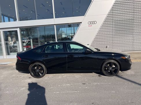 Used 2023 Honda Accord Sport image 17