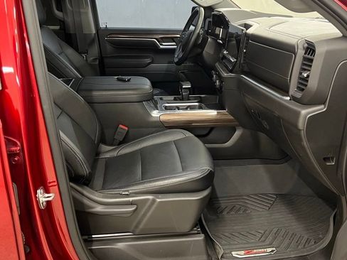 Used 2023 Chevrolet Silverado 1500 RST AWD/4WD image 7