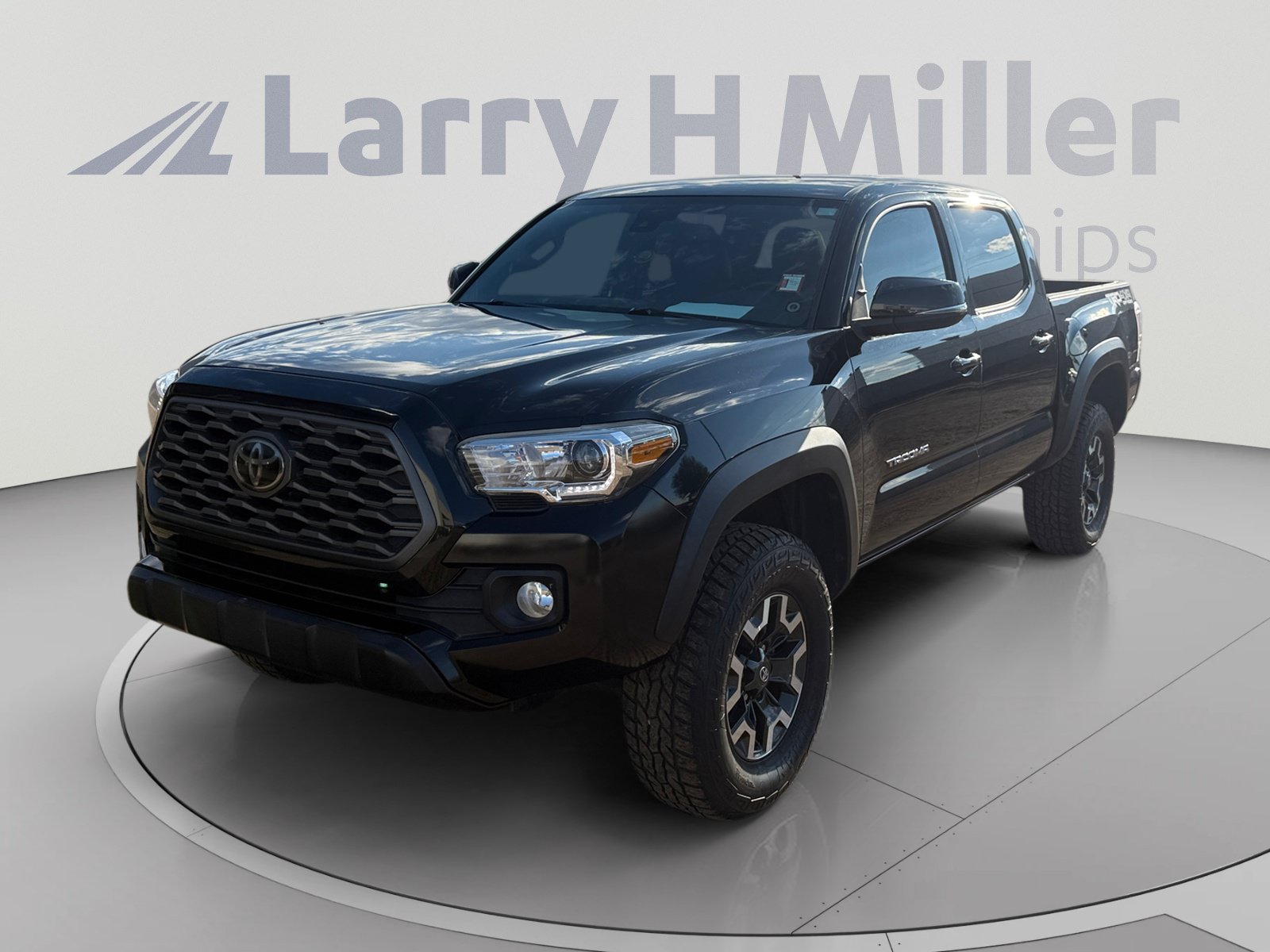 Used 2022 Toyota Tacoma TRD Off-Road w/ Technology Package AWD/4WD image 1