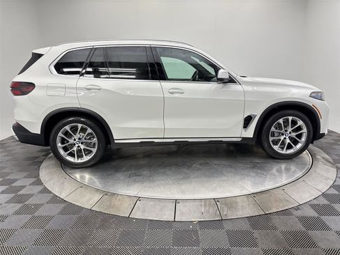 New 2026 BMW X5 xDrive50e w/ Climate Comfort Package image 17