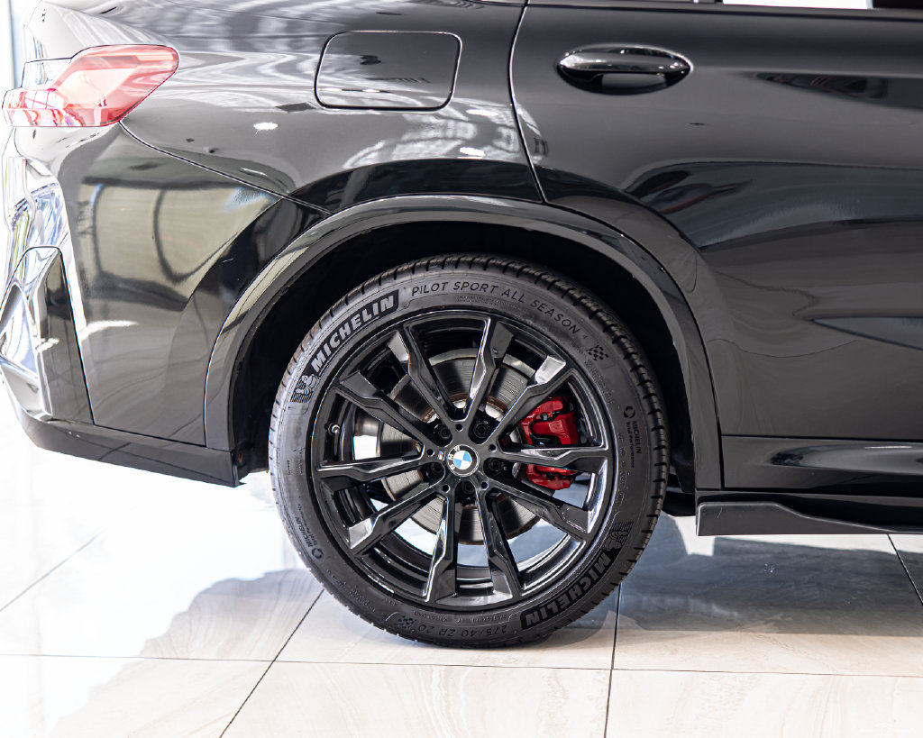 Used 2024 BMW X4 M40i AWD/4WD image 11
