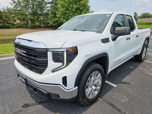 Used 2023 GMC Sierra 1500 Pro w/ Pro Value Package AWD/4WD image 4