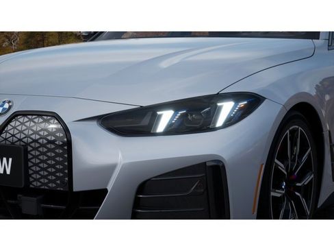 New 2026 BMW i4 eDrive40 image 6