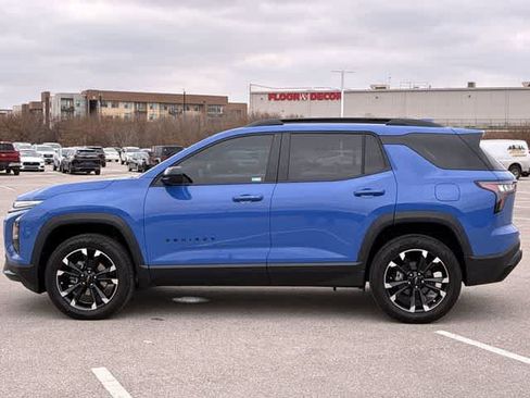 Used 2026 Chevrolet Equinox RS image 3