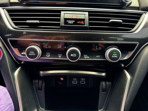 Used 2022 Honda Accord Sport image 18